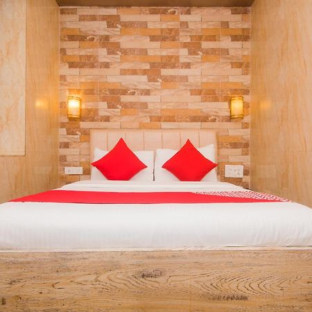 Hotel Oliver, Colaba Bombay Eksteriør billede