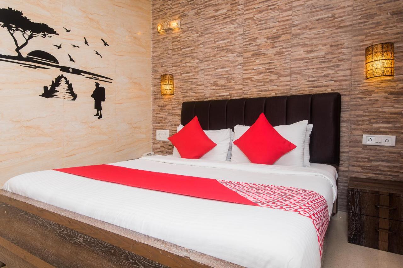 Hotel Oliver, Colaba Bombay Eksteriør billede